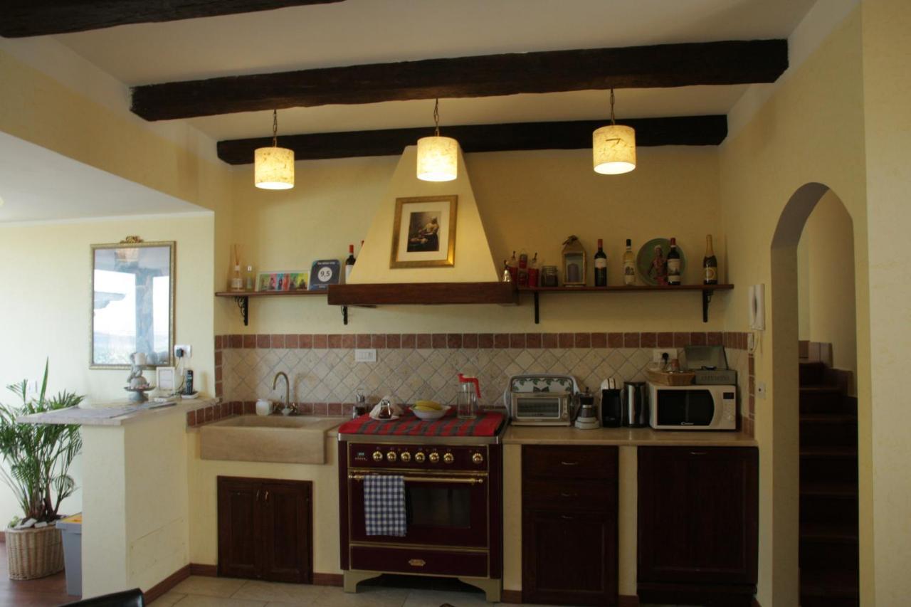 The White Villa Брачано Екстериор снимка